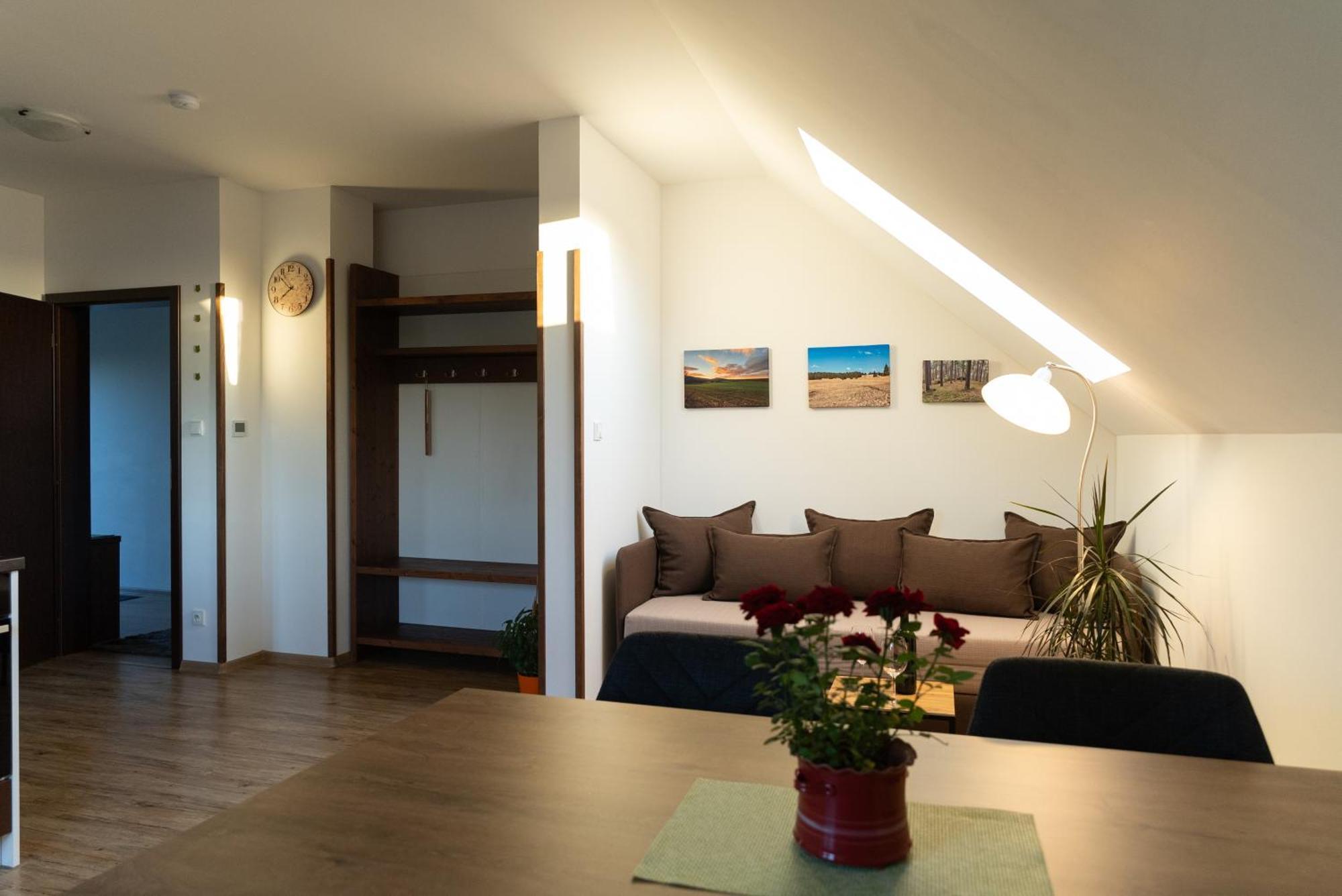 Apartmany Kohoutek A Slepicka V Novohradskych Horach Nové Hrady Eksteriør bilde